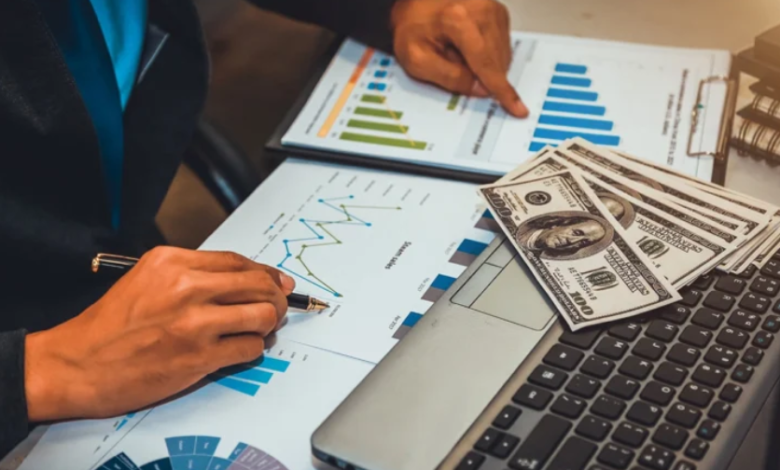 Cash Flow Unleashed: Best Software Tools to Keep Your Business Financially Fit